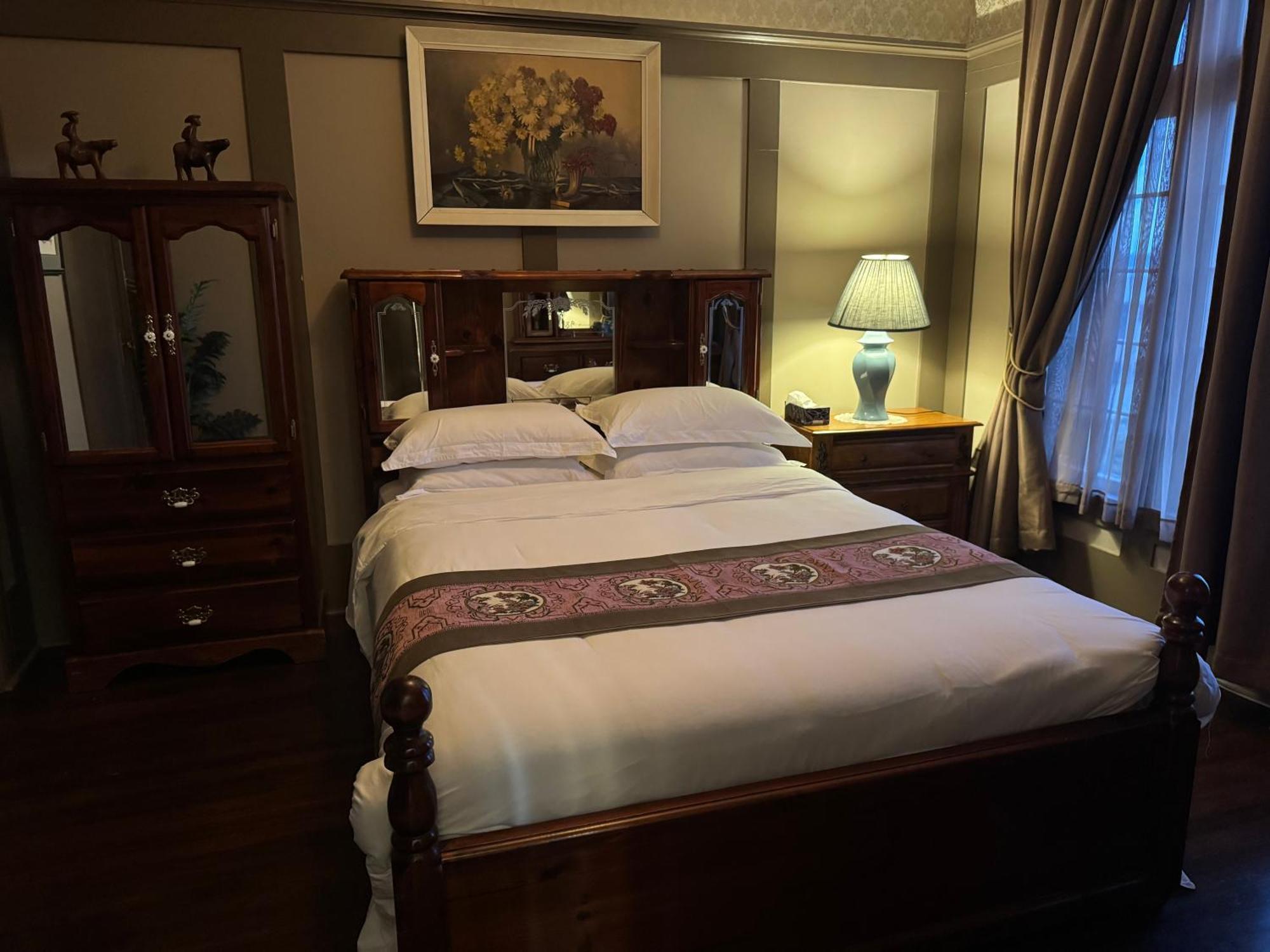 Rodmay Hotel Пауэлл-Ривер Экстерьер фото